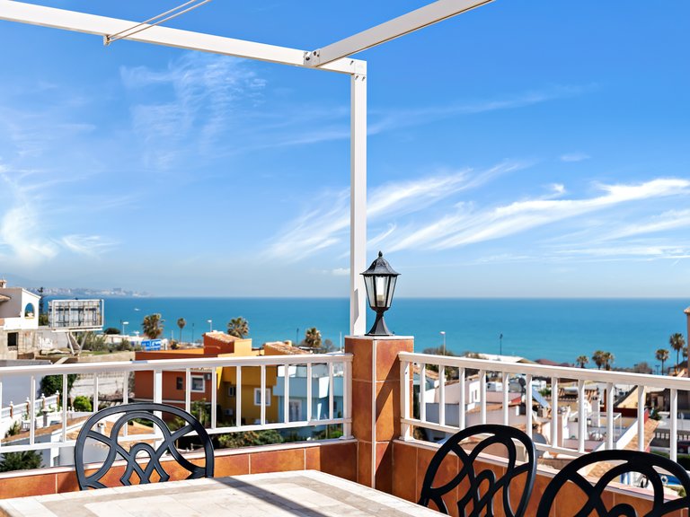 ANDALUSIAN VILLA FOR SALE IN CENTRAL FUENGIROLA 6