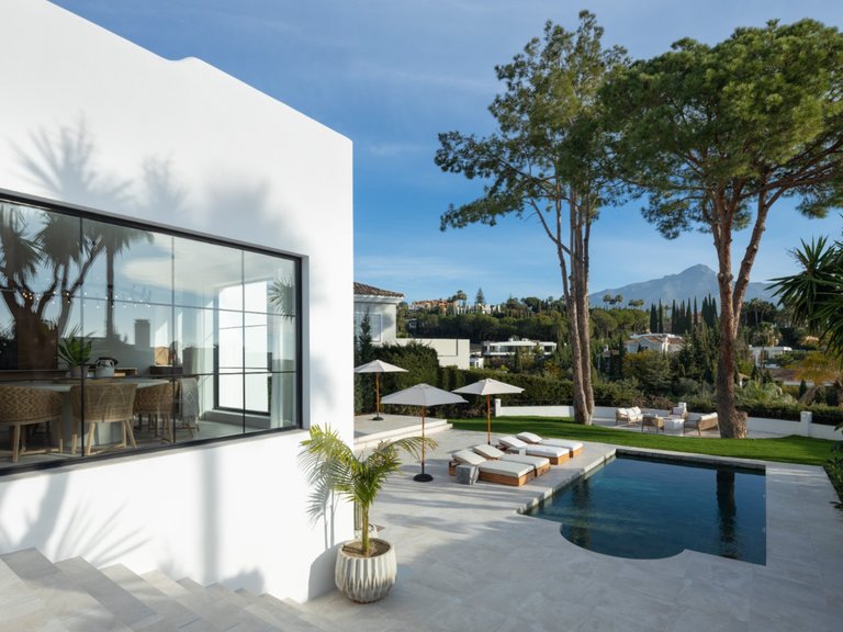 ESPLENDIDA VILLA EN VENTA EN EL VALLE DEL GOLF DE NUEVA ANDALUCÍA, MARBELLA 16