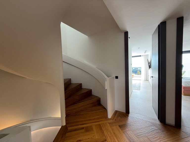 RENOVATED TOWNHOUSE WITH FANTASTIC VIEWS FOR SALE IN BENAHAVIS 39