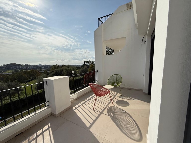 RENOVATED TOWNHOUSE WITH FANTASTIC VIEWS FOR SALE IN BENAHAVIS 33