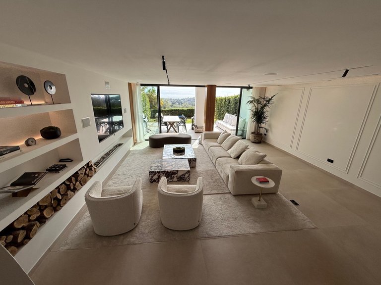 RENOVATED TOWNHOUSE WITH FANTASTIC VIEWS FOR SALE IN BENAHAVIS 41