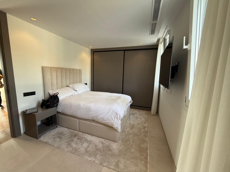 RENOVATED TOWNHOUSE WITH FANTASTIC VIEWS FOR SALE IN BENAHAVIS 40