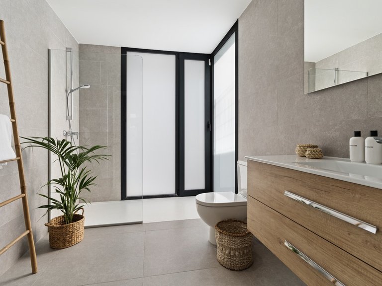 MODERNE GOLFVILLA IN ERSTER LINIE ZUM VERKAUF IN ESTEPONA OST 14