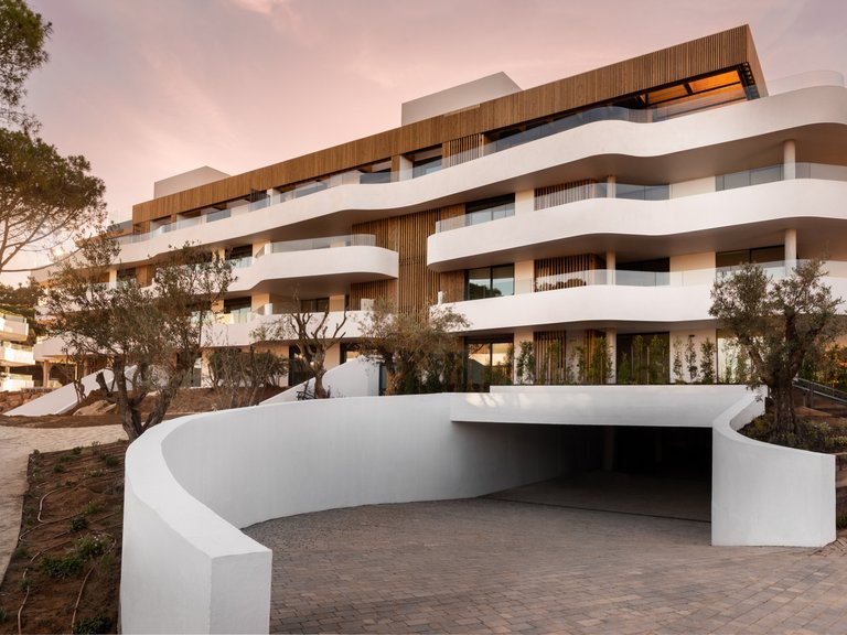LIEBES APARTMENT IM ERDGESCHOSS MIT GARTEN ZU VERKAUFEN IN SOTOGRANDE 4