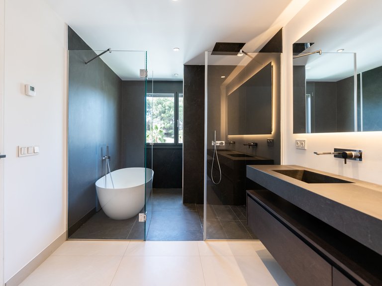 VILLA LUMINEUSE ET CONTEMPORAINE À VENDRE À BENALMÁDENA 5