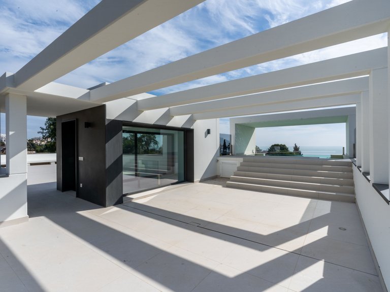 VILLA LUMINEUSE ET CONTEMPORAINE À VENDRE À BENALMÁDENA 33