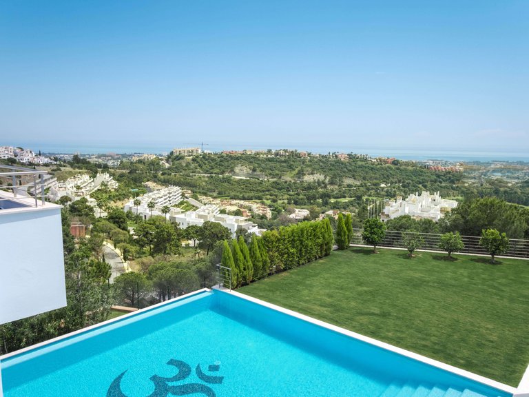 EINZIGARTIGE VILLA ZUM VERKAUF AUF DEN HÜGELN VON ALCUZCUZ, BENAHAVIS 6