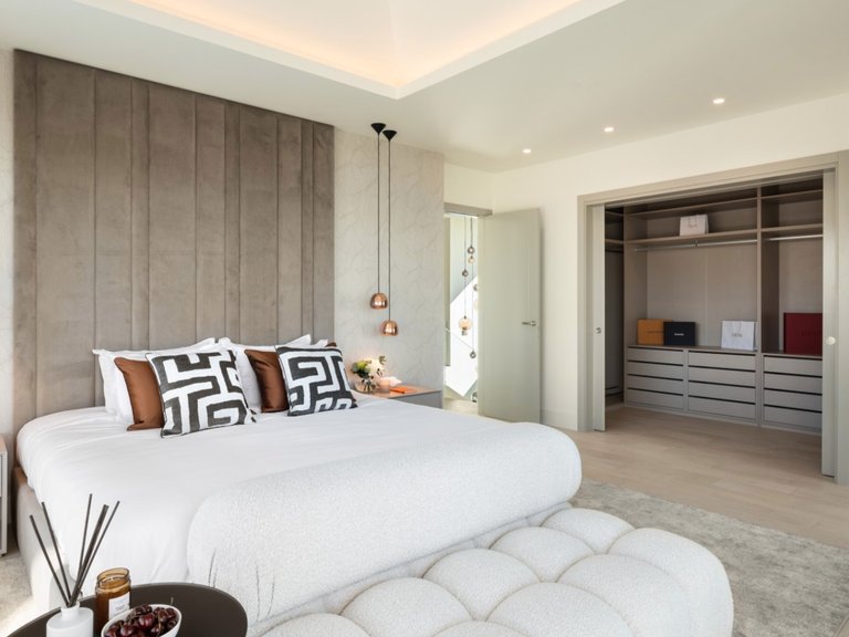 ESPECTACULAR VILLA CON VISTAS AL GOLF EN VENTA EN LA NUEVA MILLA DE ORO, ESTEPONA 13