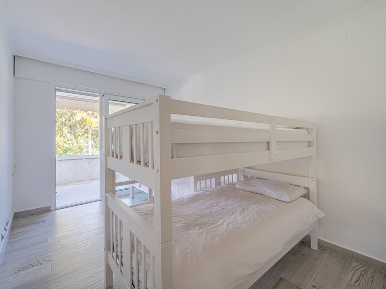 FRONT LINE GOLF APARTMENT FOR SALE IN NUEVA ANDALUCIA 20