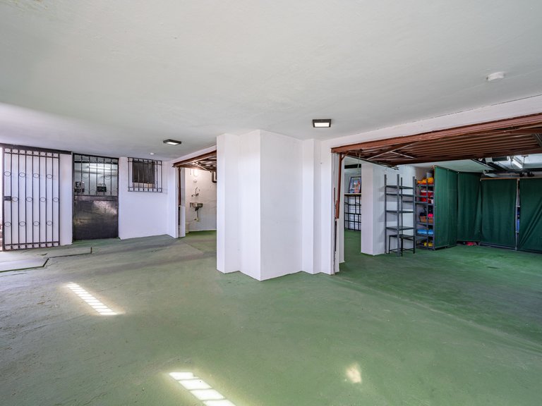 TYPICAL ANDALUSIAN VILLA FOR SALE IN NUEVA ANDALUCIA 33