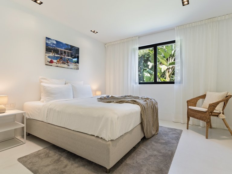 ZEITGENÖSSISCHE VILLA ZUM VERKAUF IN NUEVA ANDALUCÍA, MARBELLA 24