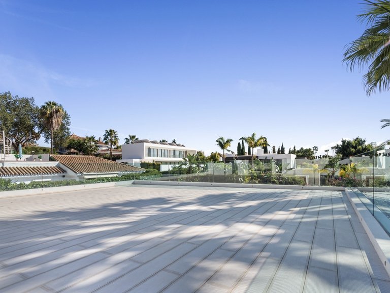 ZEITGENÖSSISCHE VILLA ZUM VERKAUF IN NUEVA ANDALUCÍA, MARBELLA 27
