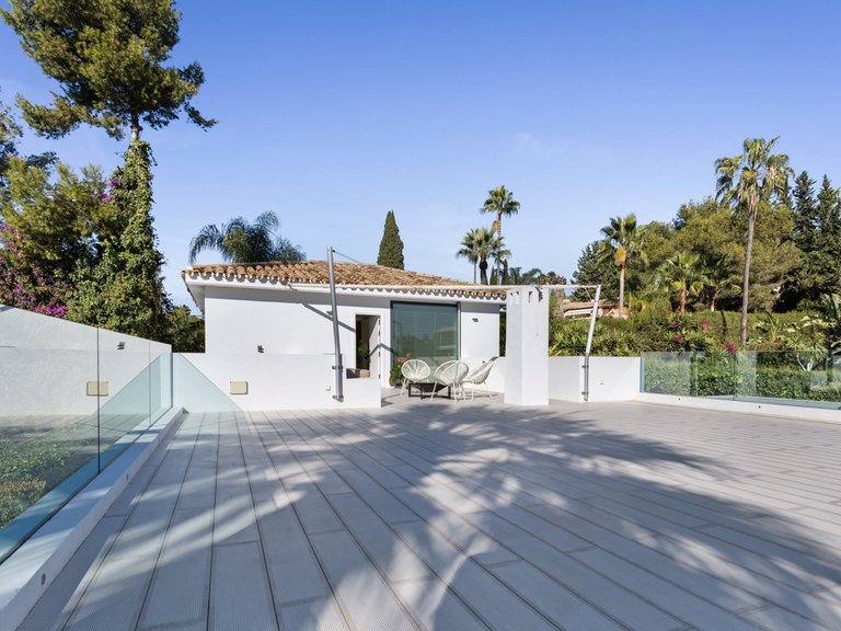 ZEITGENÖSSISCHE VILLA ZUM VERKAUF IN NUEVA ANDALUCÍA, MARBELLA 26