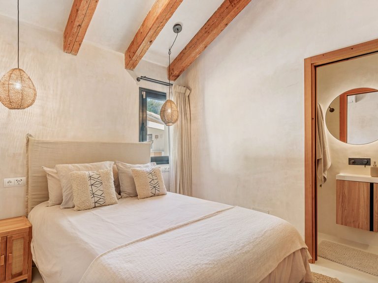 VILLA DE STYLE PROVENÇAL AVEC VUES SPECTACULAIRE À VENDRE SUR LES COLLINES D'ESTEPONA 28