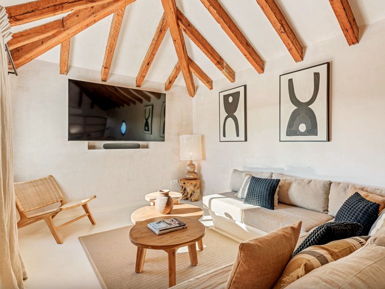 VILLA DE STYLE PROVENÇAL AVEC VUES SPECTACULAIRE À VENDRE SUR LES COLLINES D'ESTEPONA 21