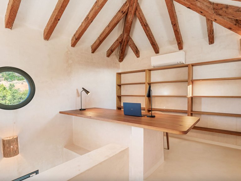 VILLA DE STYLE PROVENÇAL AVEC VUES SPECTACULAIRE À VENDRE SUR LES COLLINES D'ESTEPONA 18
