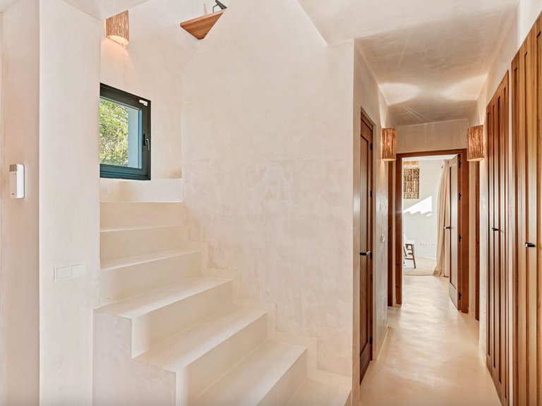 VILLA DE STYLE PROVENÇAL AVEC VUES SPECTACULAIRE À VENDRE SUR LES COLLINES D'ESTEPONA 22