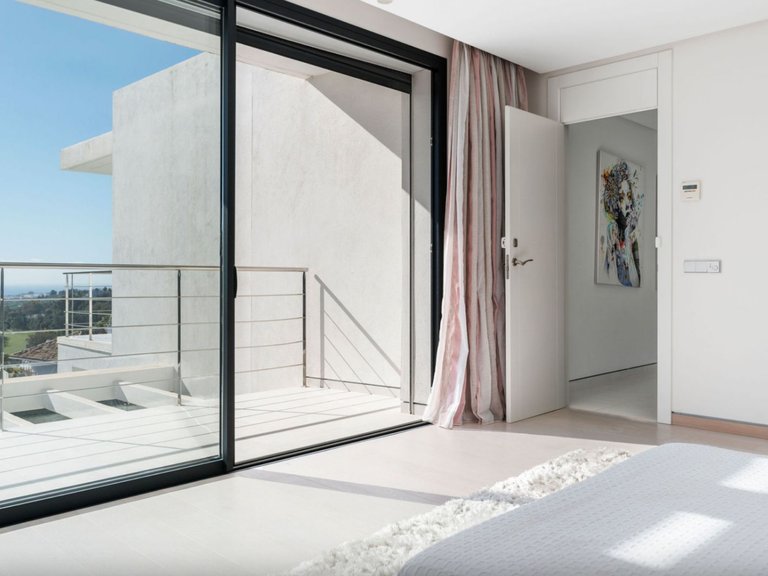 VILLA ENCANTADORA CON VISTAS PANORÁMICAS EN VENTA EN LOMAS DE LA QUINTA, BENAHAVÍS 18