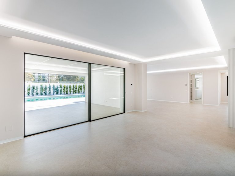 VILLA MINIMALISTE EN PREMIÈRE LIGNE DE GOLF À VENDRE À GUADALMINA ALTA 14
