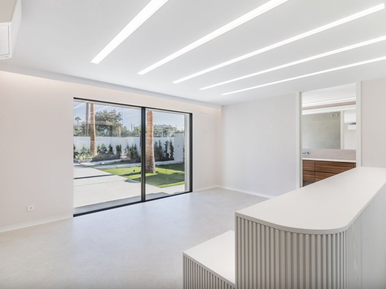 VILLA MINIMALISTE EN PREMIÈRE LIGNE DE GOLF À VENDRE À GUADALMINA ALTA 7