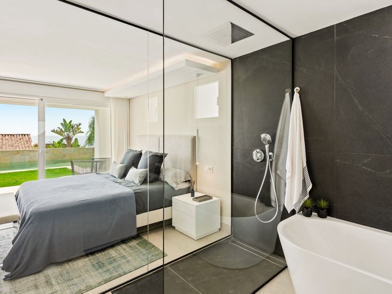 Villa for Sale in Estepona Malaga 18