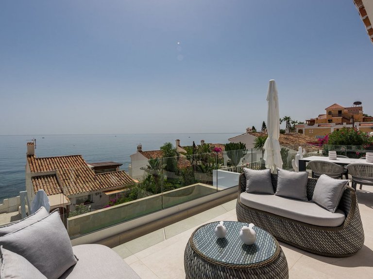Villa for Sale in Estepona Malaga 4