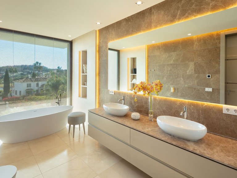 Villa for Sale in Nueva Andalucia Malaga 18