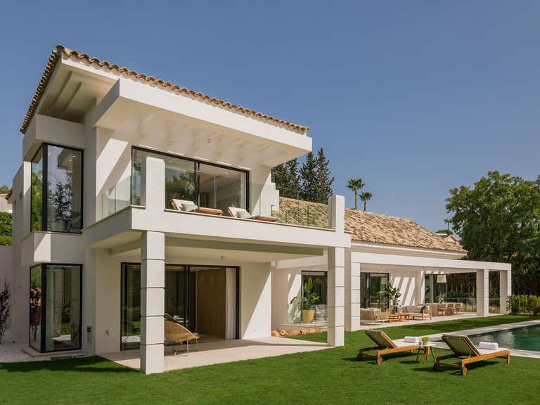 Villa for Sale in Estepona Malaga 30