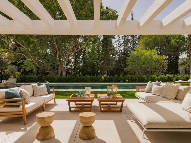 Villa for Sale in Estepona Malaga 2