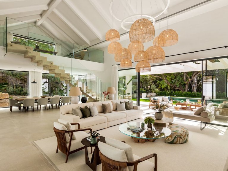 Villa for Sale in Estepona Malaga 3
