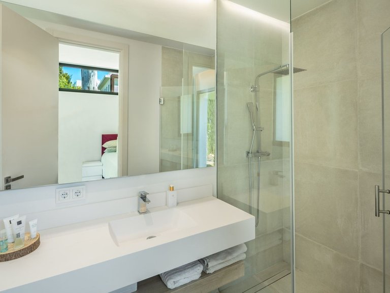 Villa for Sale in Estepona Malaga 4