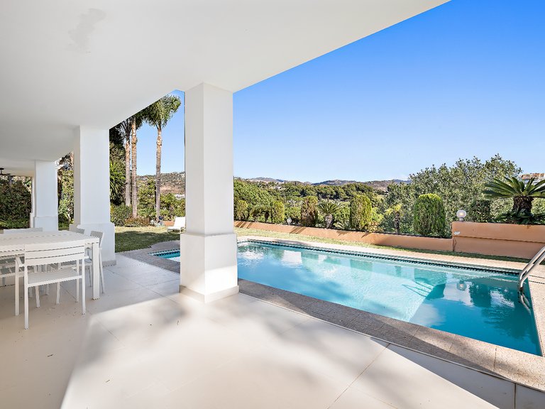 Villa for Sale in Marbella Este Malaga 16
