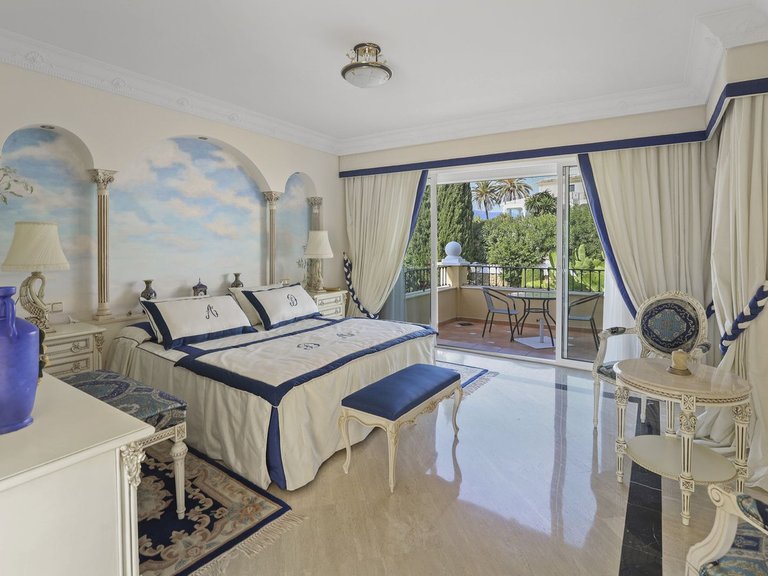 Villa for Sale in Estepona Malaga 28