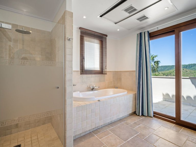 Villa for Sale in Benahavis Malaga 24