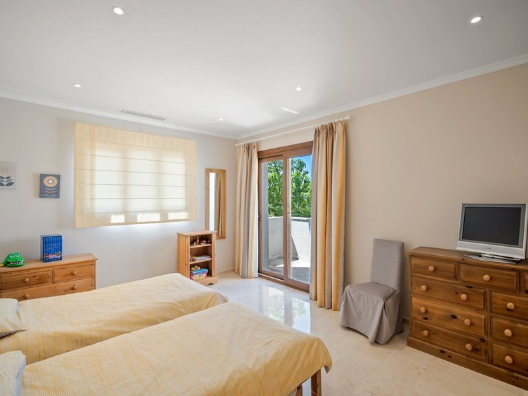 Villa for Sale in Benahavis Malaga 20
