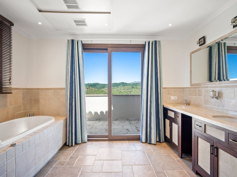 Villa for Sale in Benahavis Malaga 22