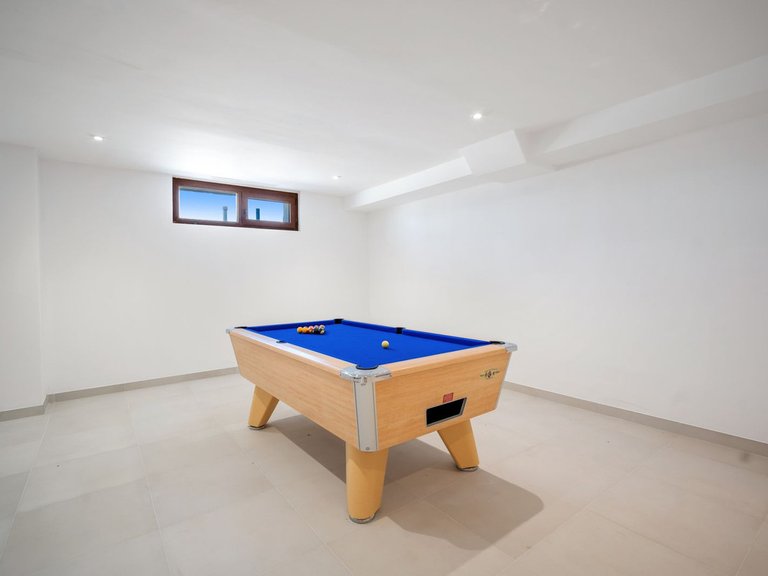 Villa for Sale in Benahavis Malaga 25