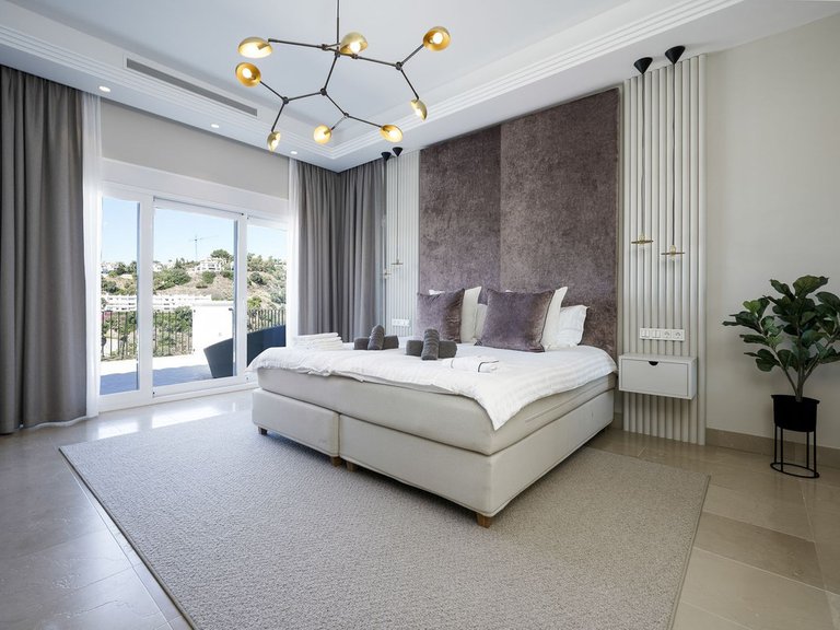 Villa for Sale in Benahavis Malaga 19