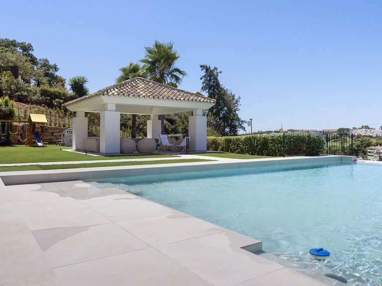 Villa for Sale in Benahavis Malaga 14