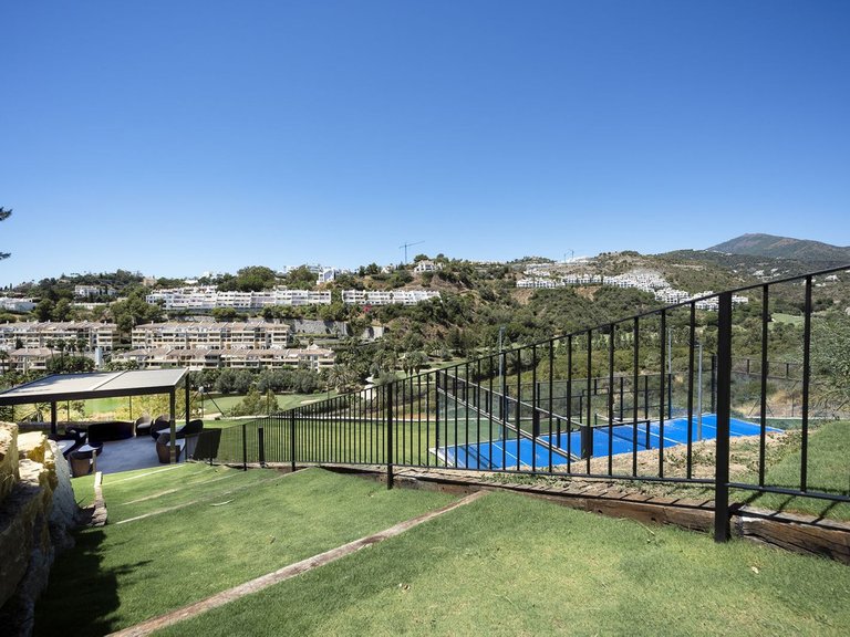 Villa for Sale in Benahavis Malaga 54
