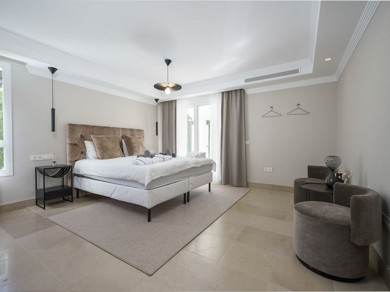 Villa for Sale in Benahavis Malaga 30
