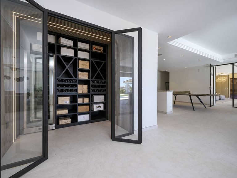 Villa for Sale in Benahavis Malaga 42