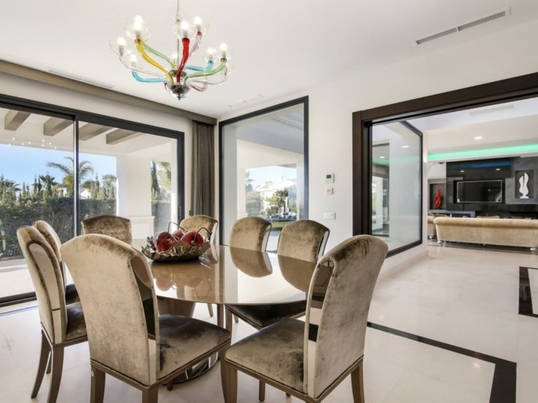 Villa for Sale in Marbella Golden Mile Malaga 3