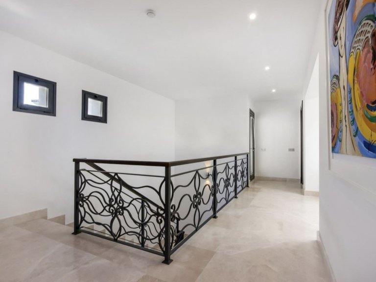 Villa for Sale in Marbella Golden Mile Malaga 15