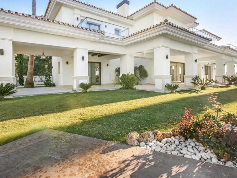 Villa for Sale in Marbella Golden Mile Malaga 19
