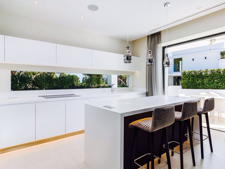 Villa for Sale in Marbella Golden Mile Malaga 8
