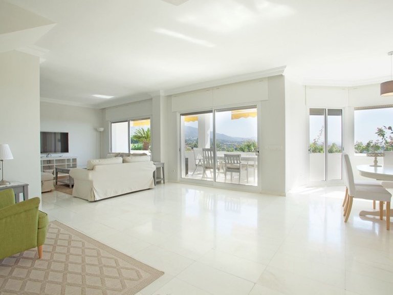 Penthouse for Sale in Marbella Golden Mile Malaga 4