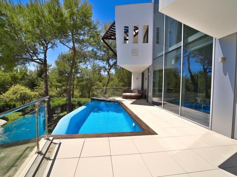 Villa for Sale in Marbella Golden Mile Malaga 1
