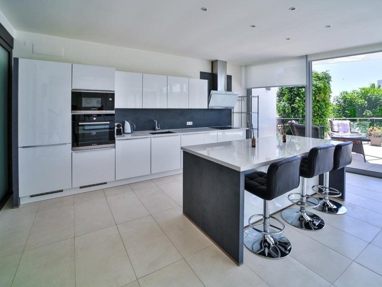 Villa for Sale in Marbella Golden Mile Malaga 3