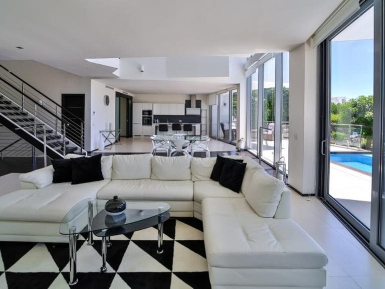 Villa for Sale in Marbella Golden Mile Malaga 2